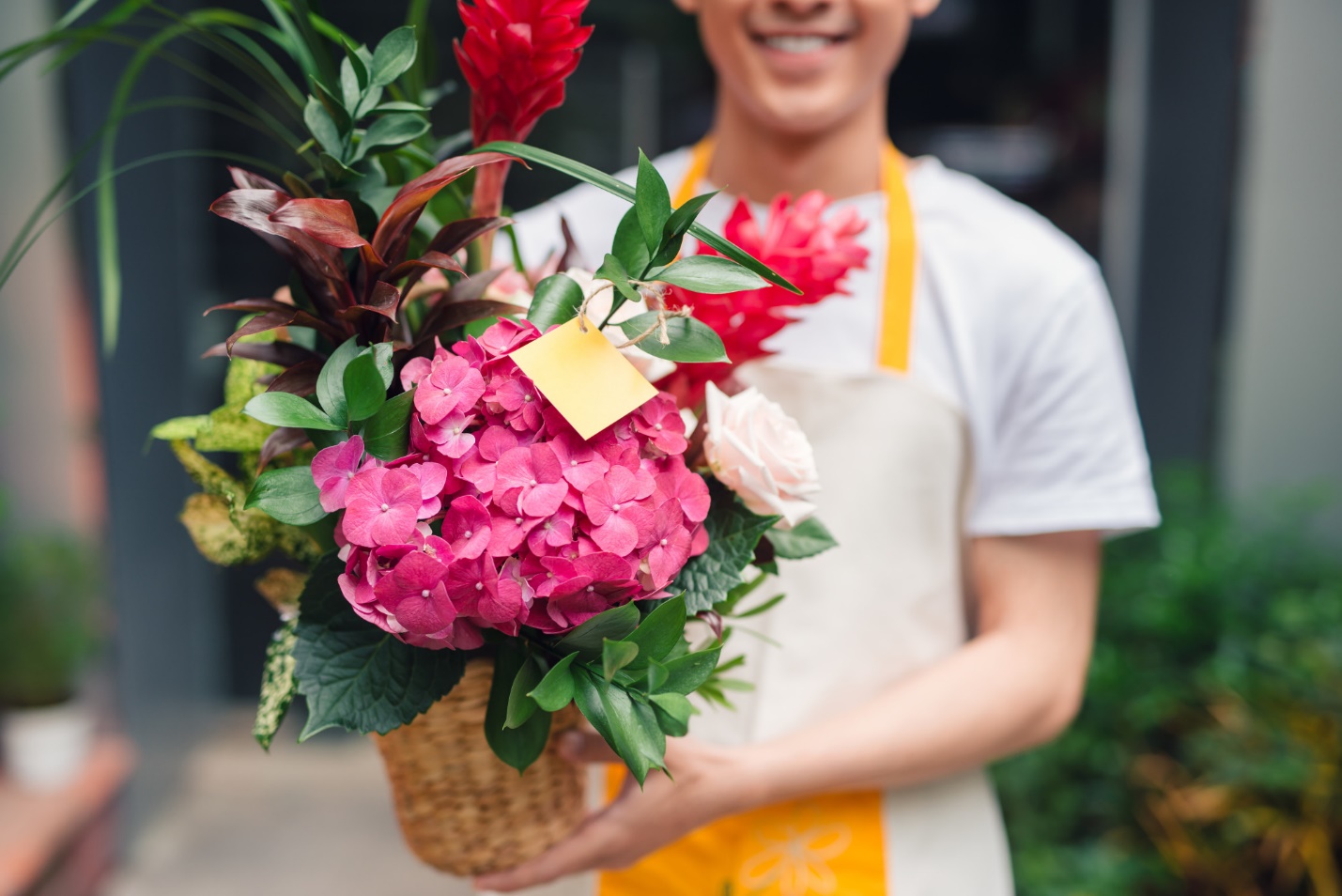 How Do I Choose the Best Florist in My Local Area?